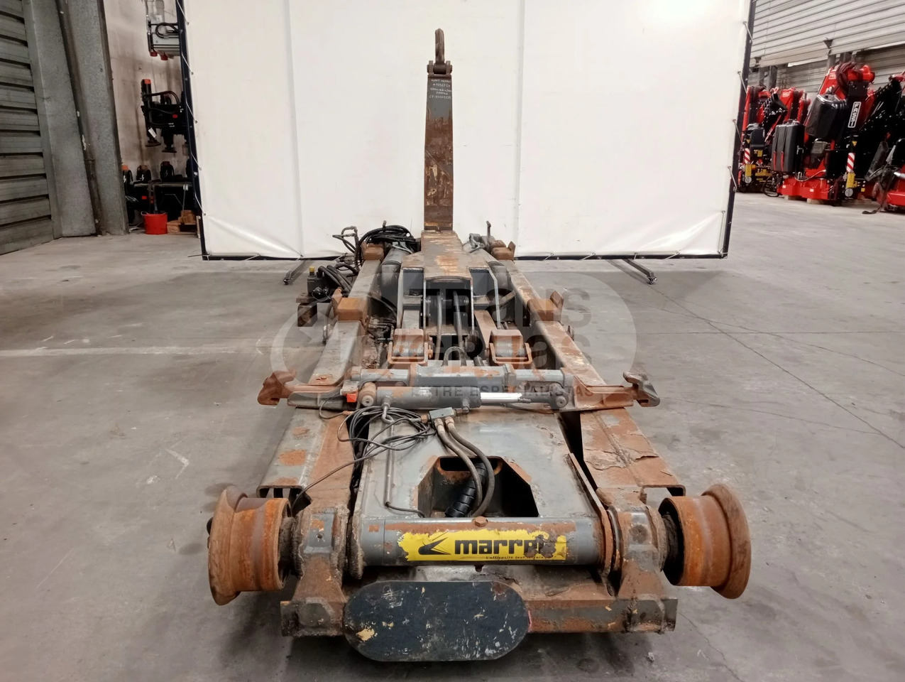 Hooklift/ Lewati sistem loader Gancho portacontenedor marrel AL 20 T: gambar 1