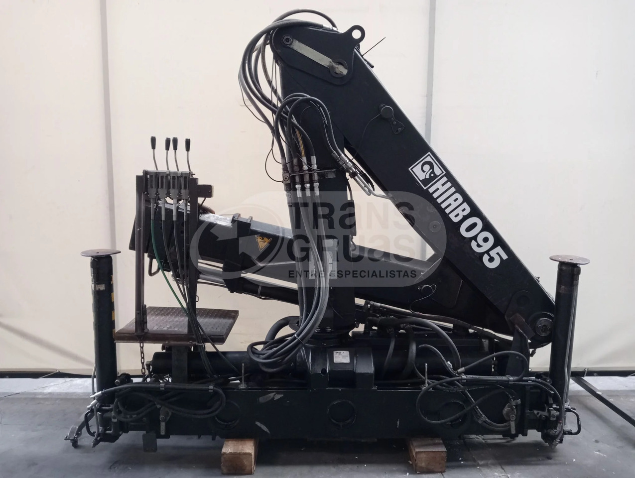Grúa hidráulica Hiab 095-3 - Derek pemuat: gambar 1 Grúa hidráulica Hiab 095-3 - Derek pemuat: gambar 1