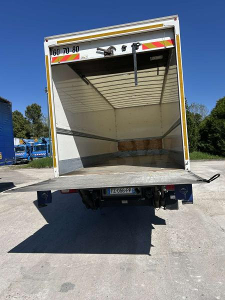 DAF CF 340 - Truk box: gambar 5 DAF CF 340 - Truk box: gambar 5