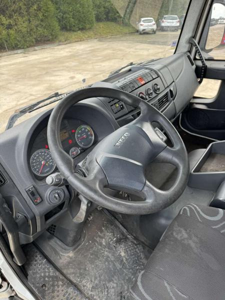 Iveco Eurocargo 160E30 - Truk berpendingin: gambar 2 Iveco Eurocargo 160E30 - Truk berpendingin: gambar 2
