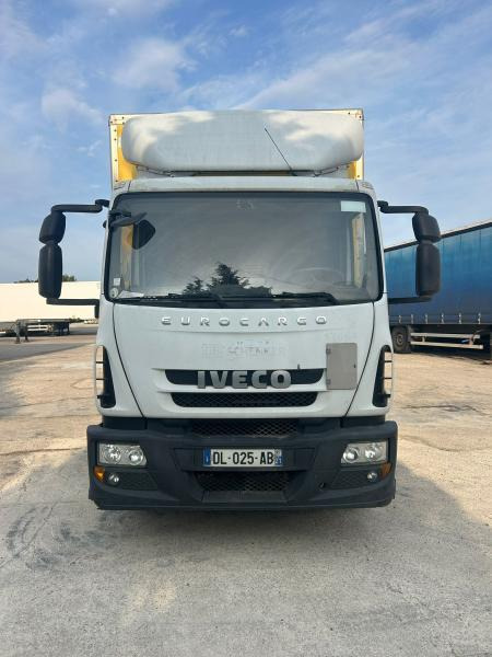 Iveco Eurocargo ML160E - Truk box: gambar 2 Iveco Eurocargo ML160E - Truk box: gambar 2