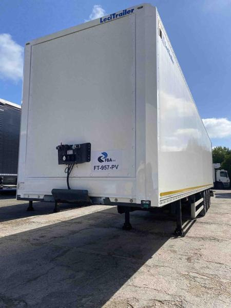 Semi-trailer kotak tertutup Lecitrailer: gambar 1