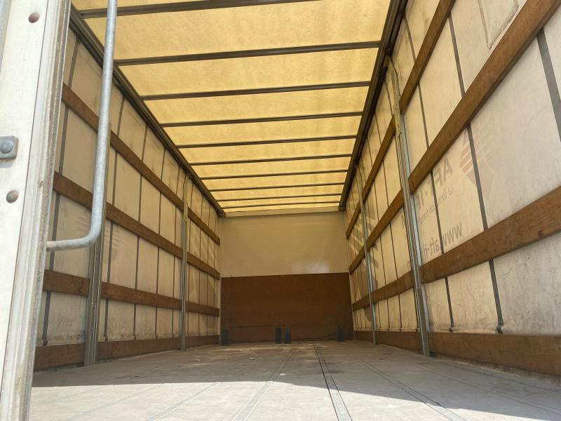 MAN TGX 18.360 - Truk dengan terpal samping: gambar 3 MAN TGX 18.360 - Truk dengan terpal samping: gambar 3