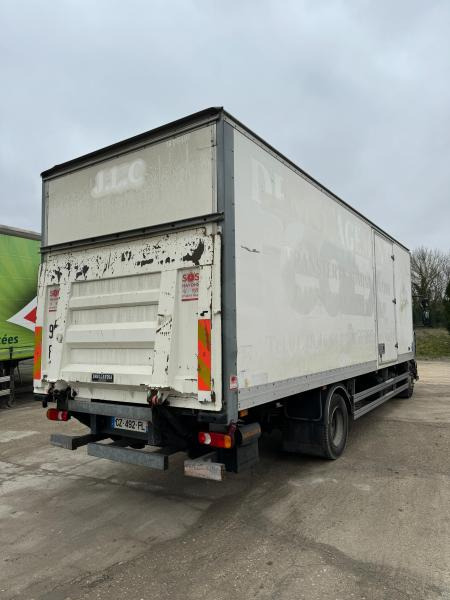 Renault Midlum 180 - Truk box: gambar 3 Renault Midlum 180 - Truk box: gambar 3