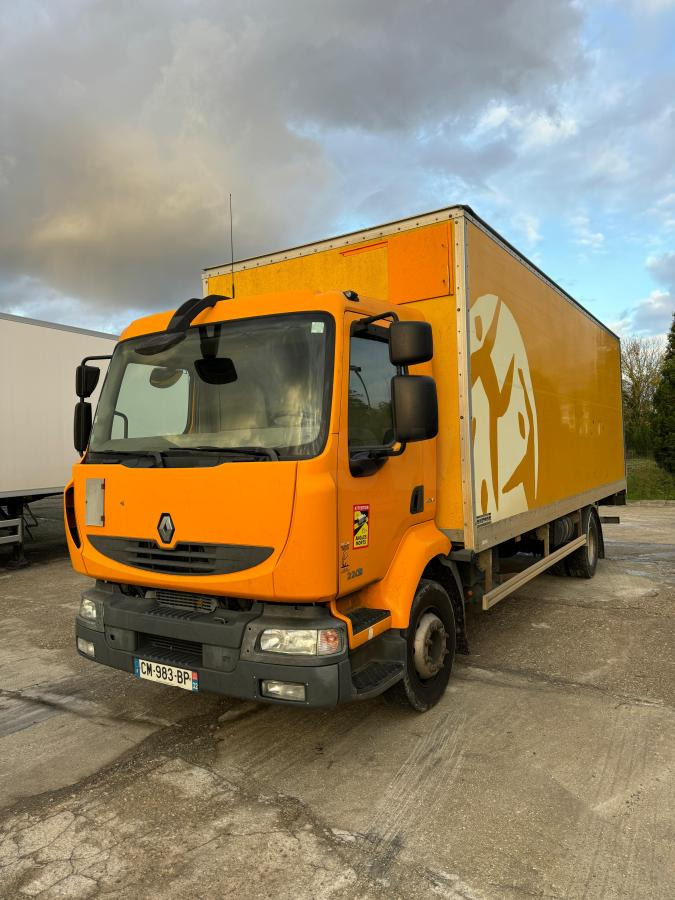 Renault Midlum 220 - Truk box: gambar 1 Renault Midlum 220 - Truk box: gambar 1