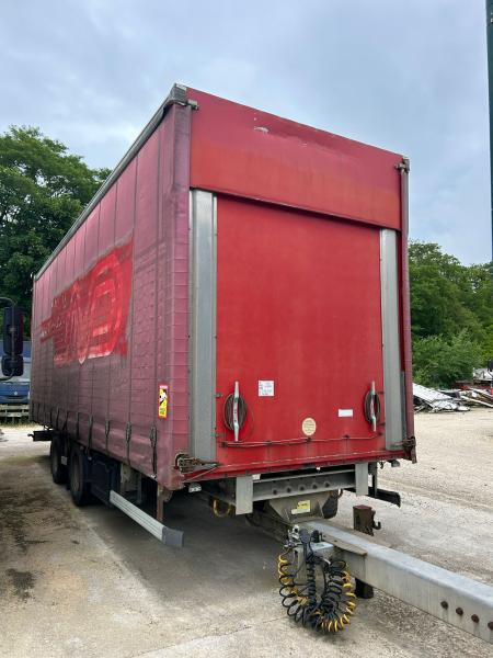 Samro - Trailer dengan terpal samping: gambar 1 Samro - Trailer dengan terpal samping: gambar 1
