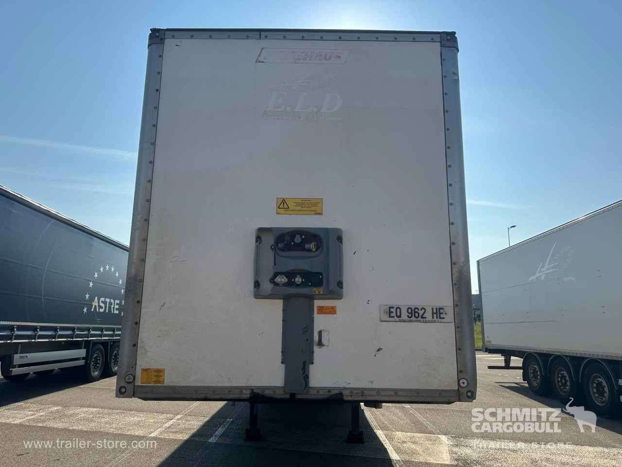 Semi-trailer kotak tertutup FRUEHAUF Dryfreight Standard: gambar 9