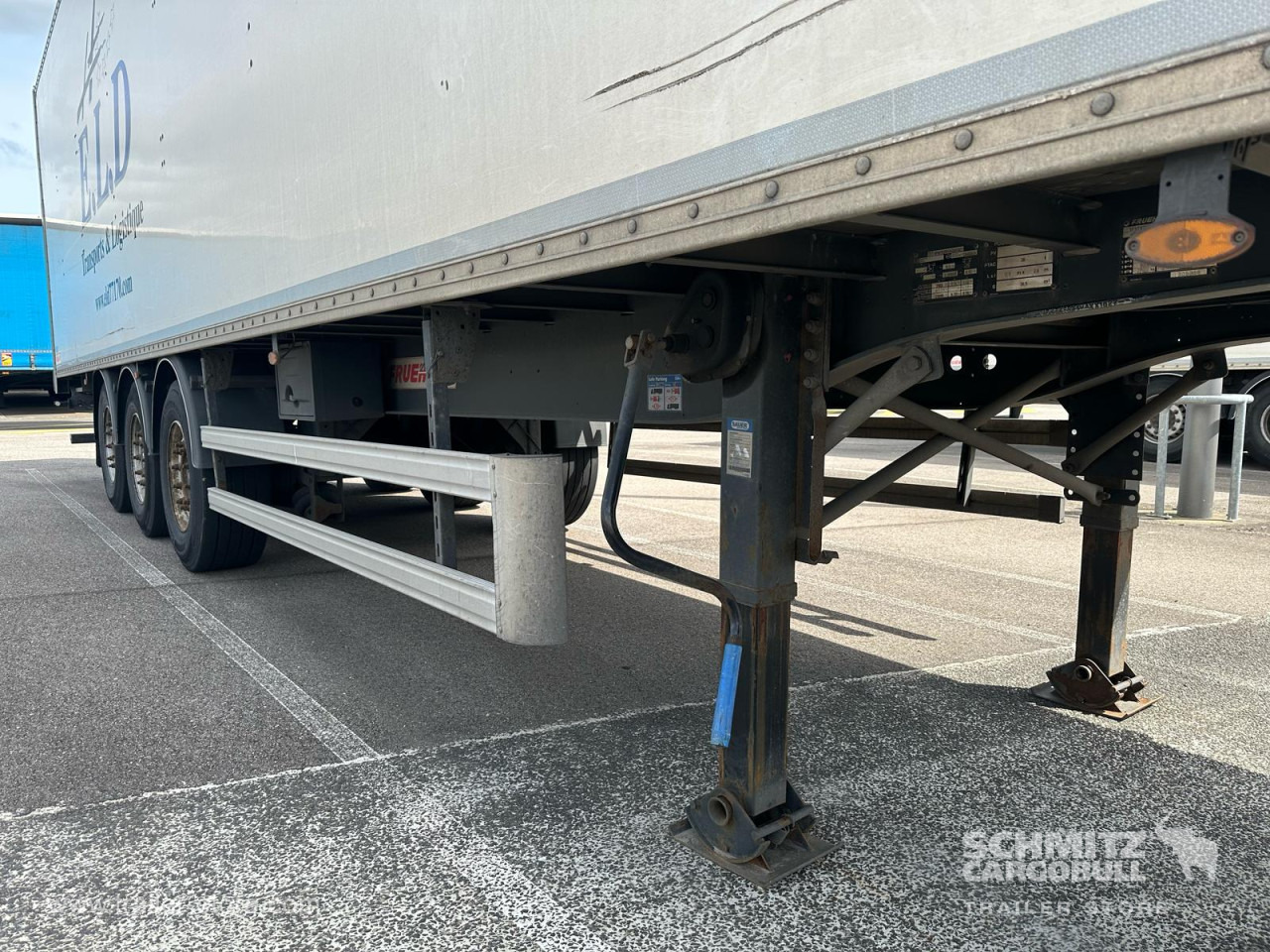 FRUEHAUF Dryfreight Standard Roller shutter door - Semi-trailer kotak tertutup: gambar 2 FRUEHAUF Dryfreight Standard Roller shutter door - Semi-trailer kotak tertutup: gambar 2