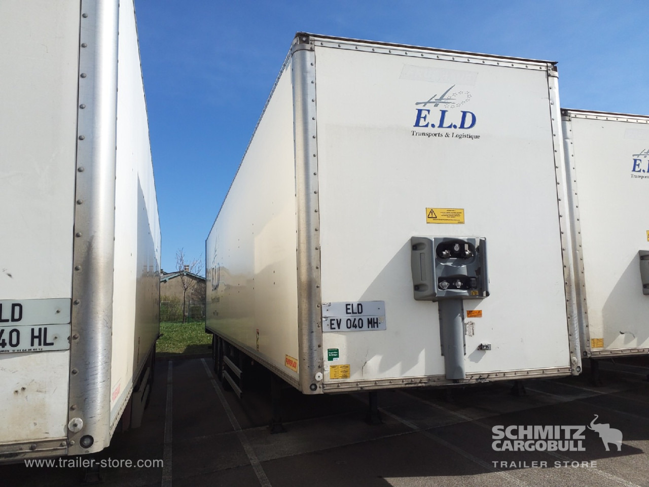FRUEHAUF Dryfreight Standard Roller shutter door - Semi-trailer kotak tertutup: gambar 1 FRUEHAUF Dryfreight Standard Roller shutter door - Semi-trailer kotak tertutup: gambar 1