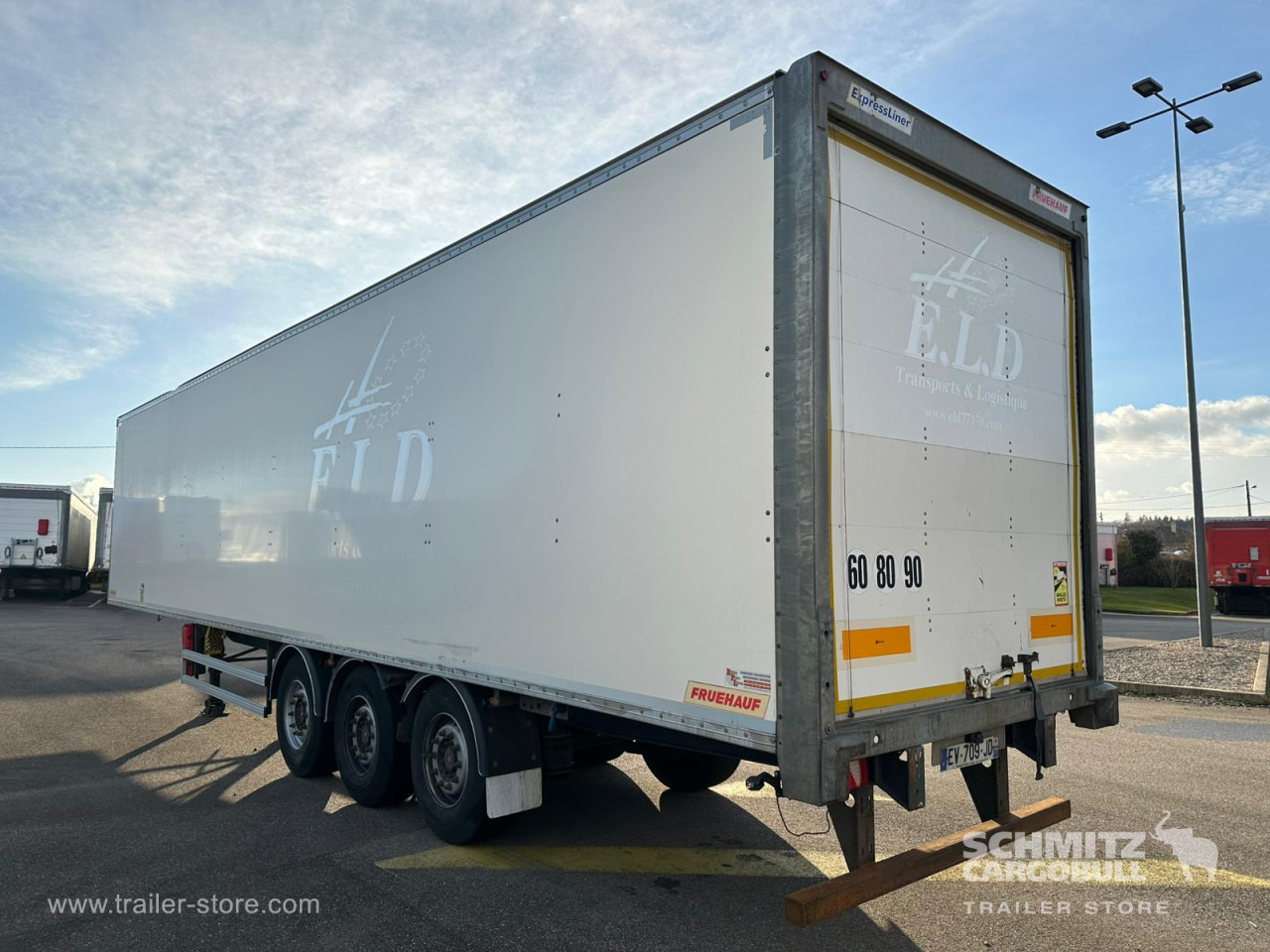 FRUEHAUF Dryfreight Standard Roller shutter door - Semi-trailer kotak tertutup: gambar 4 FRUEHAUF Dryfreight Standard Roller shutter door - Semi-trailer kotak tertutup: gambar 4