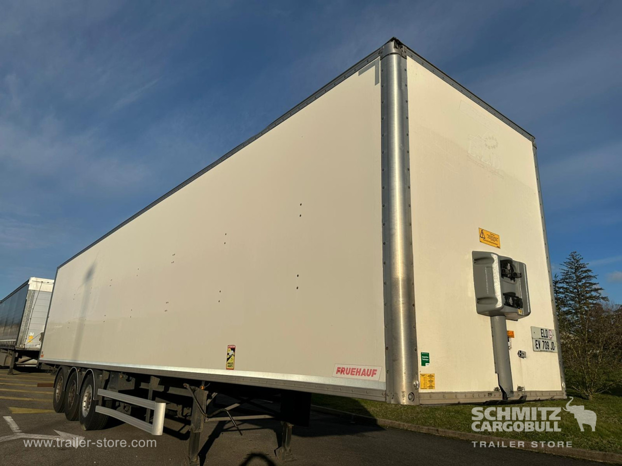 FRUEHAUF Dryfreight Standard Roller shutter door - Semi-trailer kotak tertutup: gambar 1 FRUEHAUF Dryfreight Standard Roller shutter door - Semi-trailer kotak tertutup: gambar 1