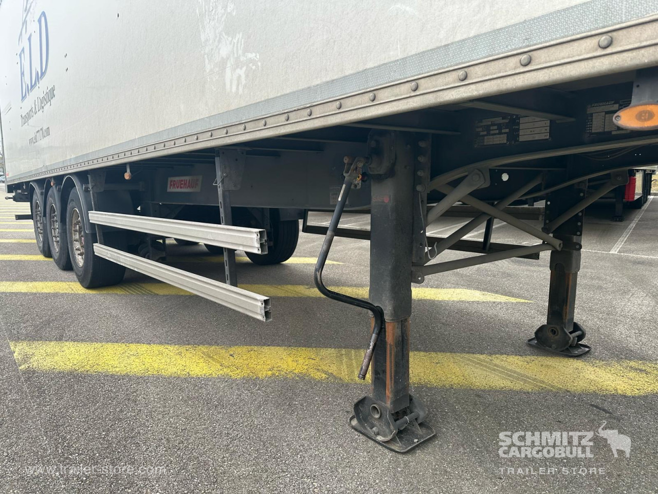 FRUEHAUF Dryfreight Standard Roller shutter door - Semi-trailer kotak tertutup: gambar 2 FRUEHAUF Dryfreight Standard Roller shutter door - Semi-trailer kotak tertutup: gambar 2