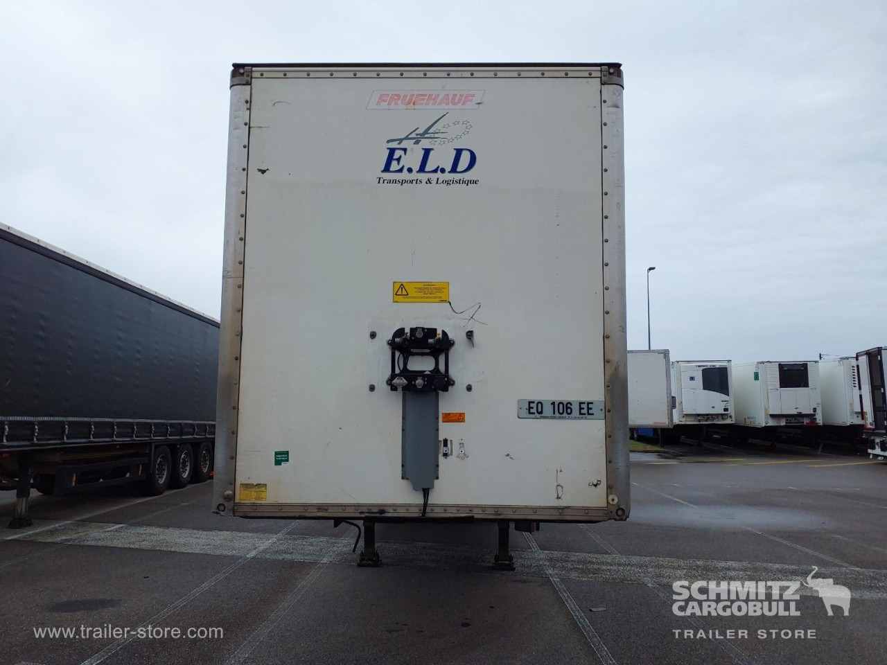 Semi-trailer kotak tertutup FRUEHAUF Dryfreight Standard Roller shutter door: gambar 10