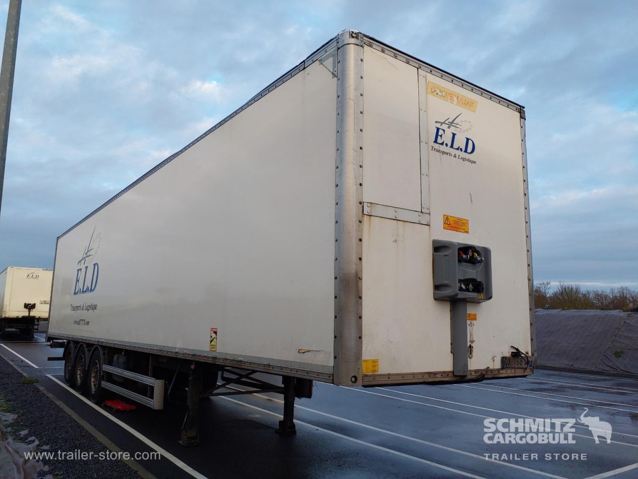 FRUEHAUF Dryfreight Standard Roller shutter door - Semi-trailer kotak tertutup: gambar 1 FRUEHAUF Dryfreight Standard Roller shutter door - Semi-trailer kotak tertutup: gambar 1