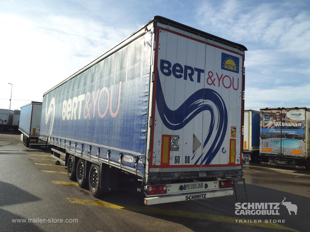 SCHMITZ Curtainsider Mega - Semi-trailer dengan terpal samping: gambar 2 SCHMITZ Curtainsider Mega - Semi-trailer dengan terpal samping: gambar 2