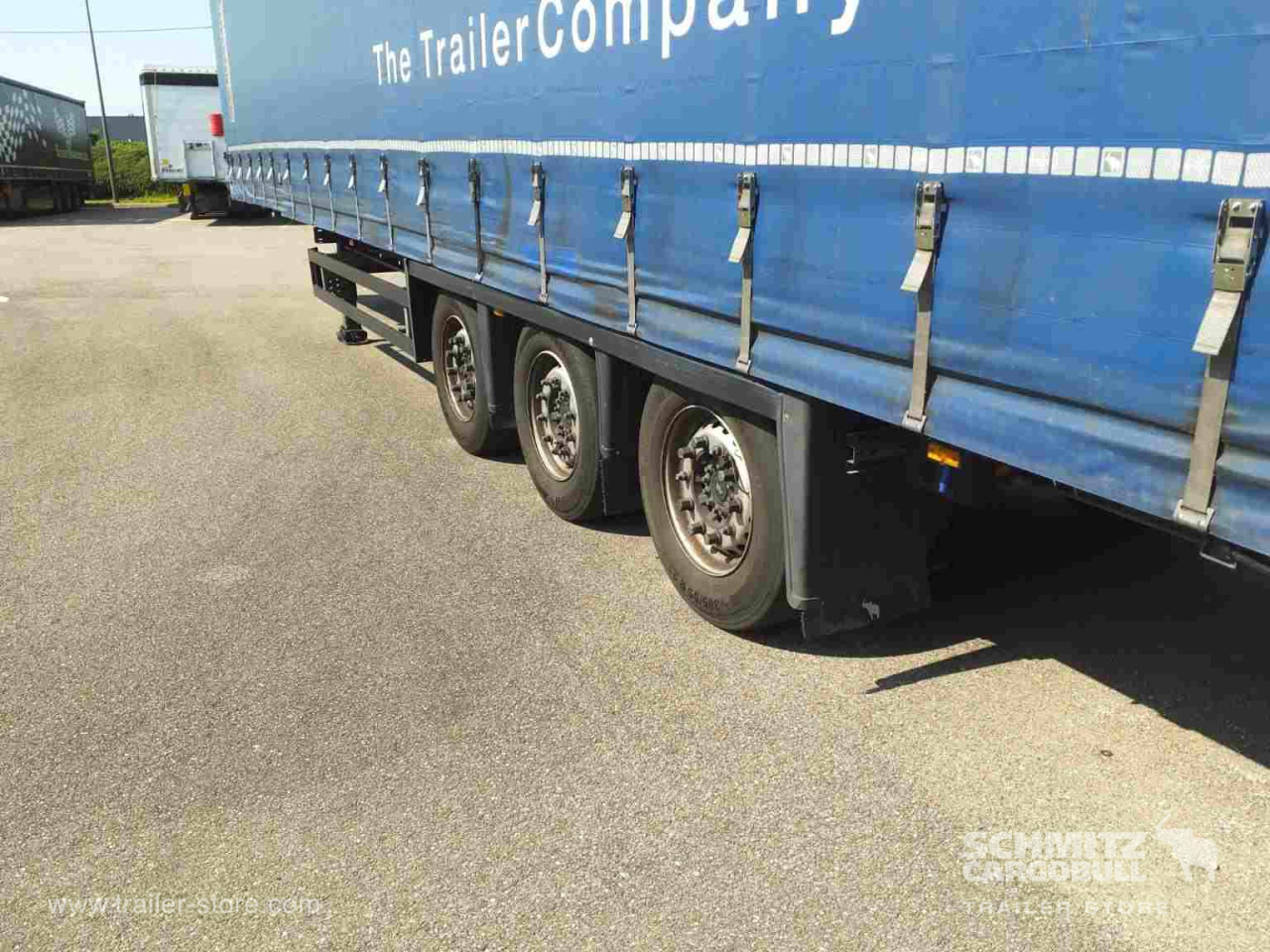 SCHMITZ Curtainsider Mega - Semi-trailer dengan terpal samping: gambar 2 SCHMITZ Curtainsider Mega - Semi-trailer dengan terpal samping: gambar 2
