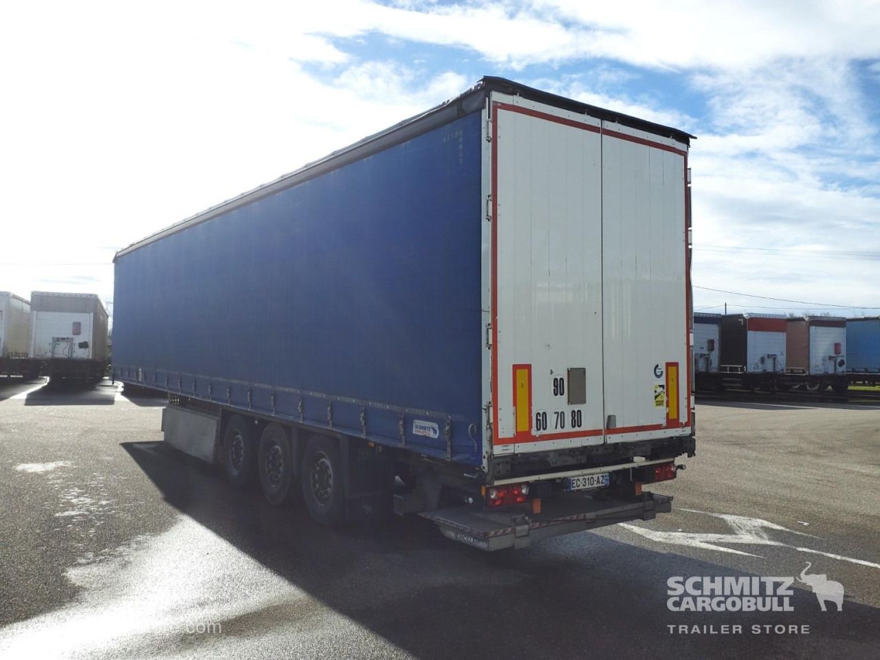 SCHMITZ Curtainsider Standard Taillift - Semi-trailer dengan terpal samping: gambar 3 SCHMITZ Curtainsider Standard Taillift - Semi-trailer dengan terpal samping: gambar 3