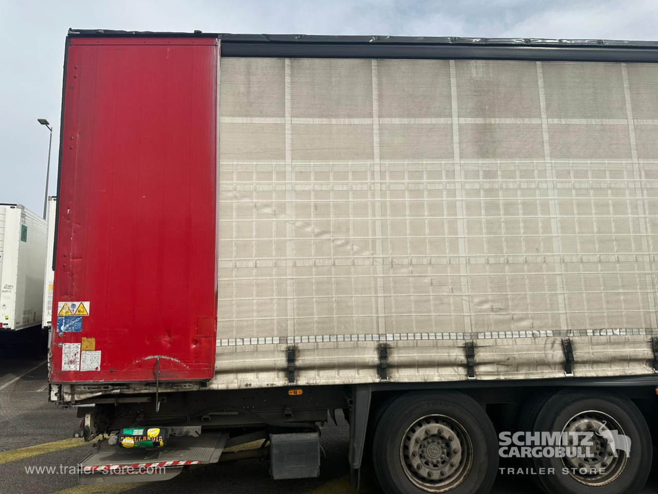 Leasing SCHMITZ Curtainsider Standard Taillift SCHMITZ Curtainsider Standard Taillift: gambar 6