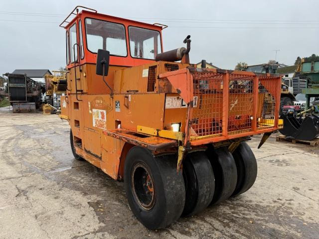 Hamm GRW 15 - Roller pneumatik: gambar 2 Hamm GRW 15 - Roller pneumatik: gambar 2