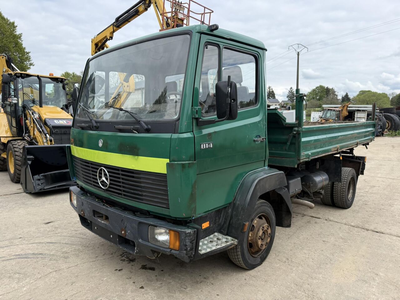 Mercedes 814 K - Truk jungkit: gambar 1 Mercedes 814 K - Truk jungkit: gambar 1