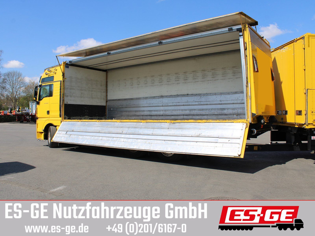 MAN 6x2 LKW mit Tandemanhänger - Truk minuman: gambar 5 MAN 6x2 LKW mit Tandemanhänger - Truk minuman: gambar 5