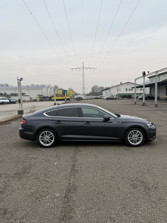 AUDI A5 Sportback (Typ F5) 2.0 TDI Schräghecklimousin - Mobil: gambar 4 AUDI A5 Sportback (Typ F5) 2.0 TDI Schräghecklimousin - Mobil: gambar 4
