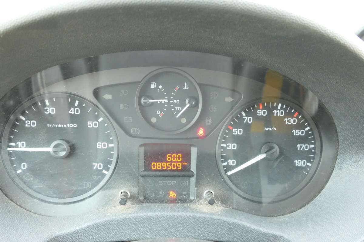 Van kecil FIAT Scudo 12 L2H1 COC: gambar 11 Van kecil FIAT Scudo 12 L2H1 COC: gambar 11