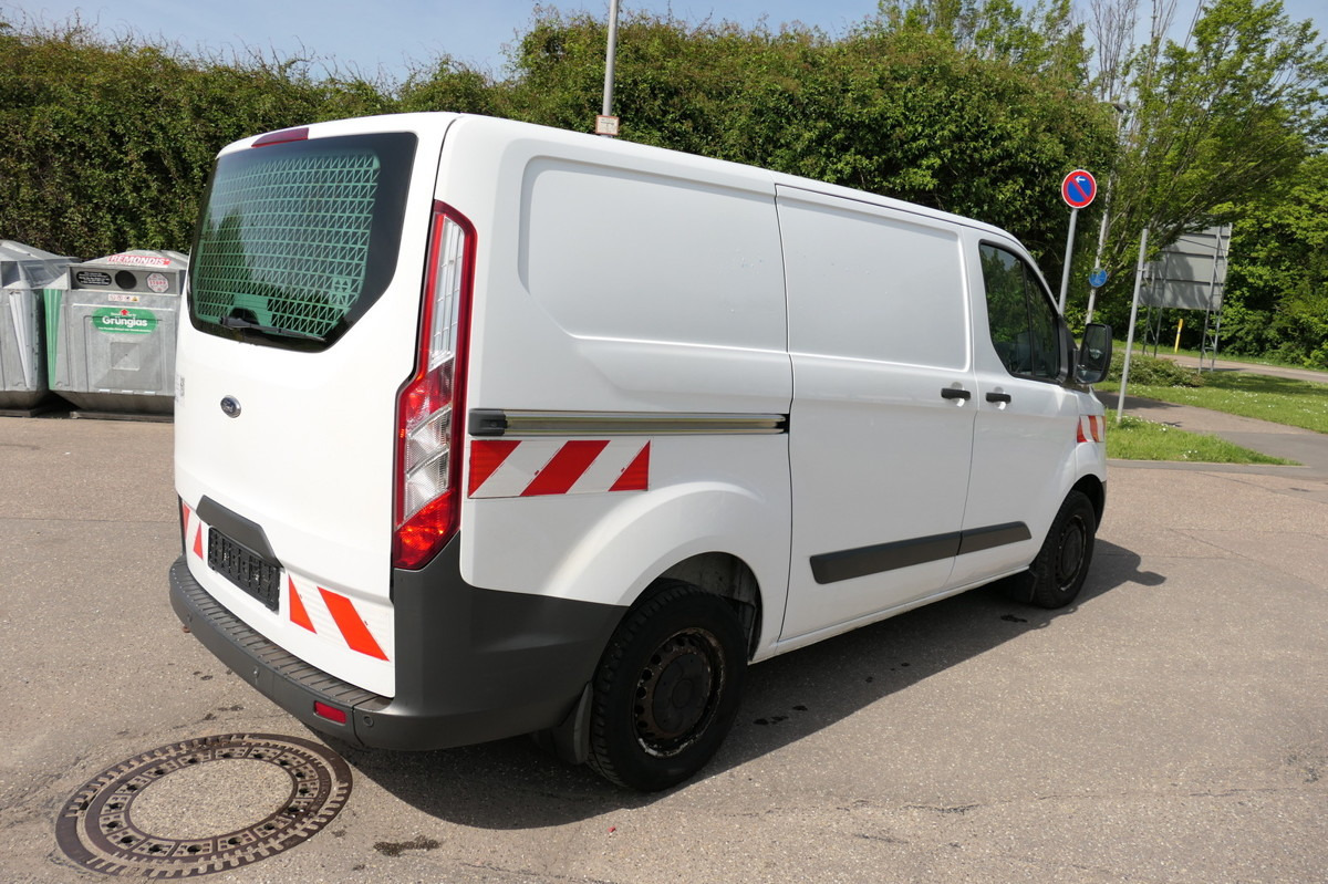 FORD Transit Custom 2,2l TDCI L1H1 COC KLIMA WERKSTAT - Van kecil: gambar 4 FORD Transit Custom 2,2l TDCI L1H1 COC KLIMA WERKSTAT - Van kecil: gambar 4