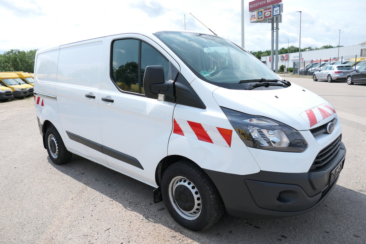 FORD Transit Custom 290 2.0 TDCi KLIMA WERKSTATTEINBA - Van kecil: gambar 3 FORD Transit Custom 290 2.0 TDCi KLIMA WERKSTATTEINBA - Van kecil: gambar 3