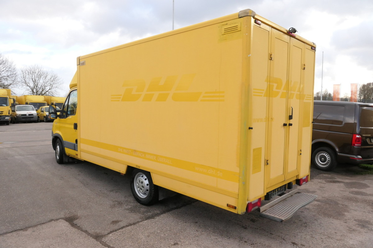 IVECO Daily 35 S11 C30C AUTOMATIK KAMERA MAXI KAMERA R - Van box: gambar 4 IVECO Daily 35 S11 C30C AUTOMATIK KAMERA MAXI KAMERA R - Van box: gambar 4