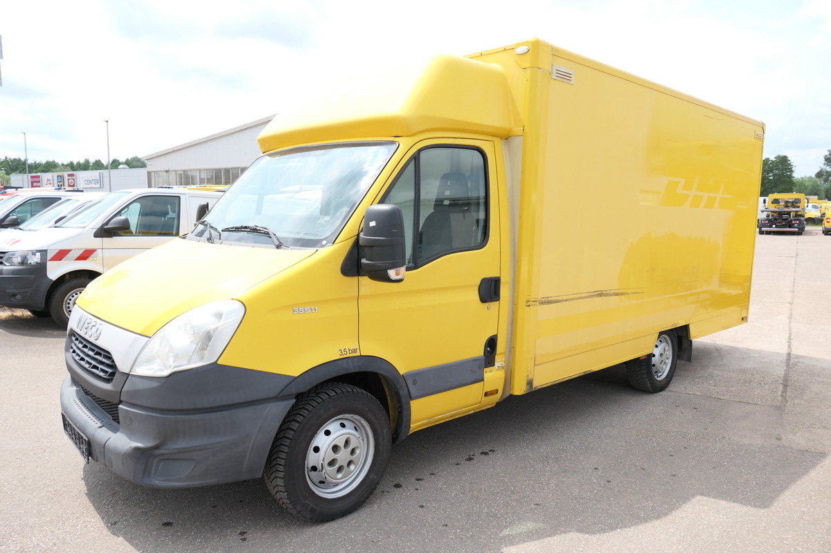IVECO Daily 35 S11 C30C AUTOMATIK KAMERA MAXI KAMERA R - Van box: gambar 2 IVECO Daily 35 S11 C30C AUTOMATIK KAMERA MAXI KAMERA R - Van box: gambar 2