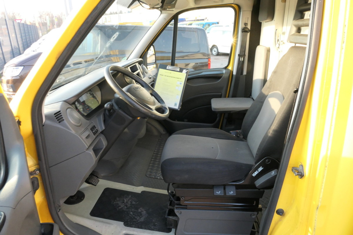 Interior photo 3: Van box IVECO Daily 35 S11 C30C AUTOMATIK KAMERA MAXI KAMERA R