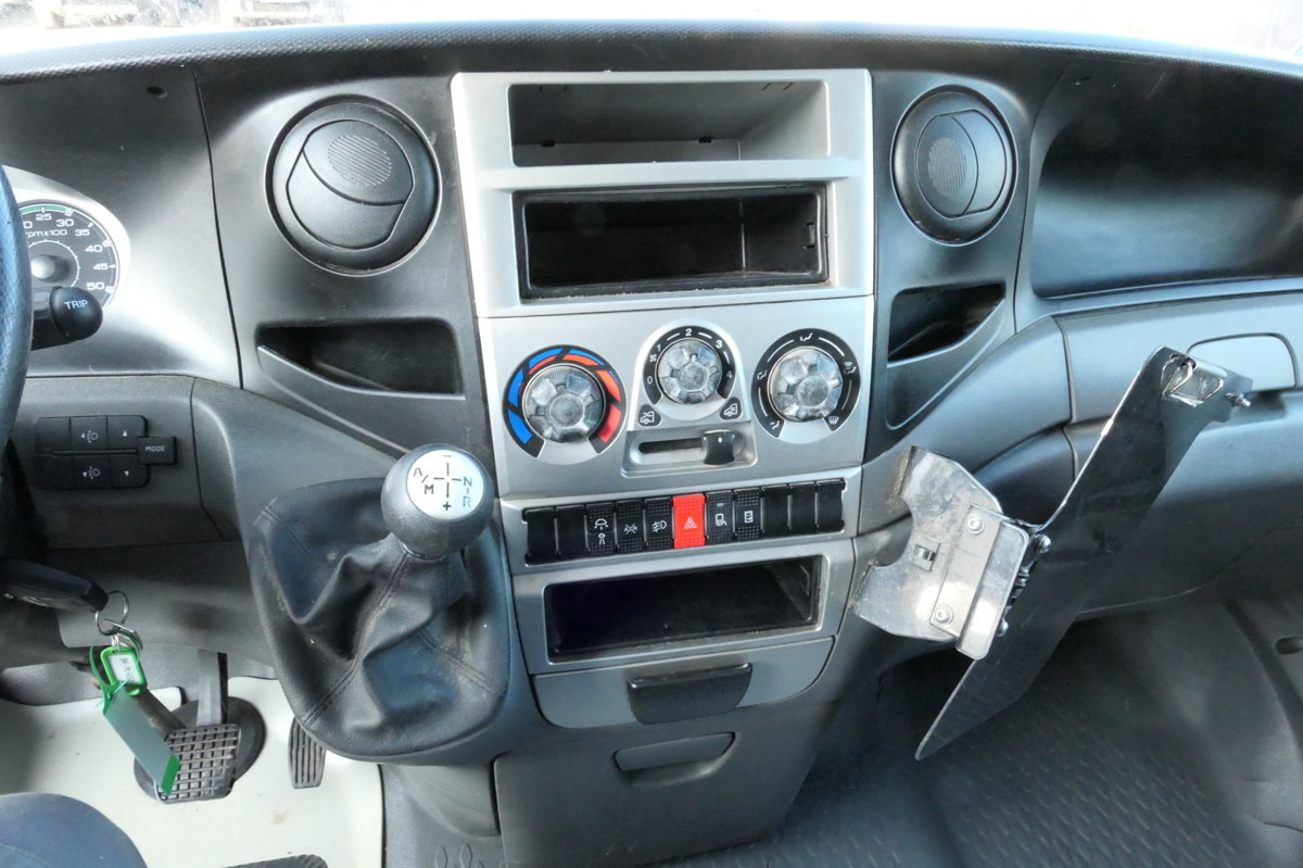 Van box IVECO Daily 35 S11 C30C AUTOMATIK KAMERA MAXI Regale D: gambar 10