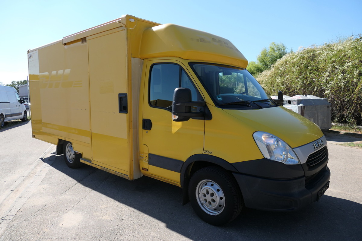 IVECO Daily 35 S11 C30C AUTOMATIK KAMERA Regale LUFT D - Van box: gambar 2 IVECO Daily 35 S11 C30C AUTOMATIK KAMERA Regale LUFT D - Van box: gambar 2
