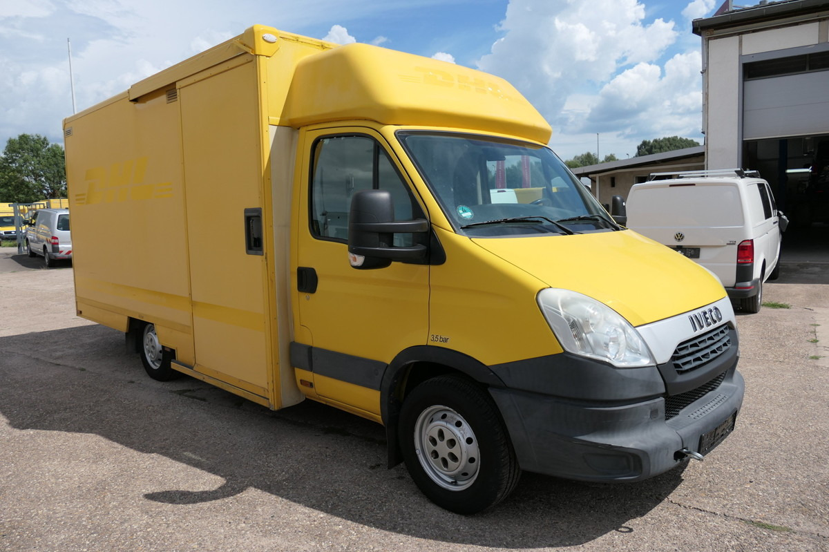 IVECO Daily 35 S11 C30C AUTOMATIK KAMERA Regale LUFT D - Van box: gambar 2 IVECO Daily 35 S11 C30C AUTOMATIK KAMERA Regale LUFT D - Van box: gambar 2
