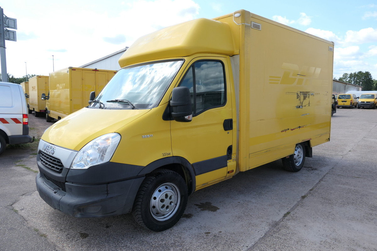 IVECO Daily 35 S11 C30C KURZ AUTOMATIK KAMERA Regale L - Van box: gambar 1 IVECO Daily 35 S11 C30C KURZ AUTOMATIK KAMERA Regale L - Van box: gambar 1