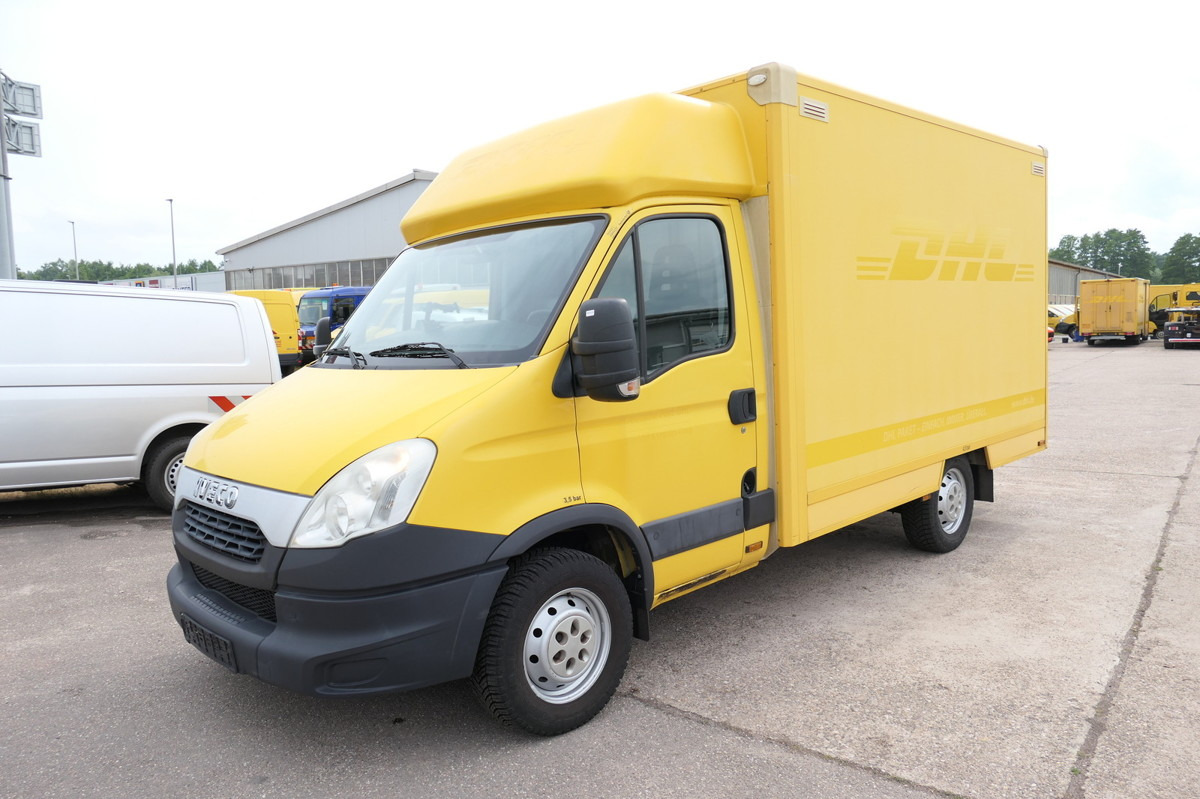IVECO Daily 35 S11 C30C Kurz AUTOMATIK KAMERA Regale L - Van box: gambar 1 IVECO Daily 35 S11 C30C Kurz AUTOMATIK KAMERA Regale L - Van box: gambar 1