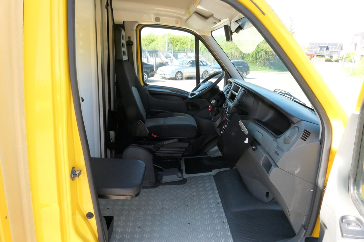 IVECO Daily 35 S11 KURZ C30C AUTOMATIK KAMERA Regale L - Van box: gambar 5 IVECO Daily 35 S11 KURZ C30C AUTOMATIK KAMERA Regale L - Van box: gambar 5