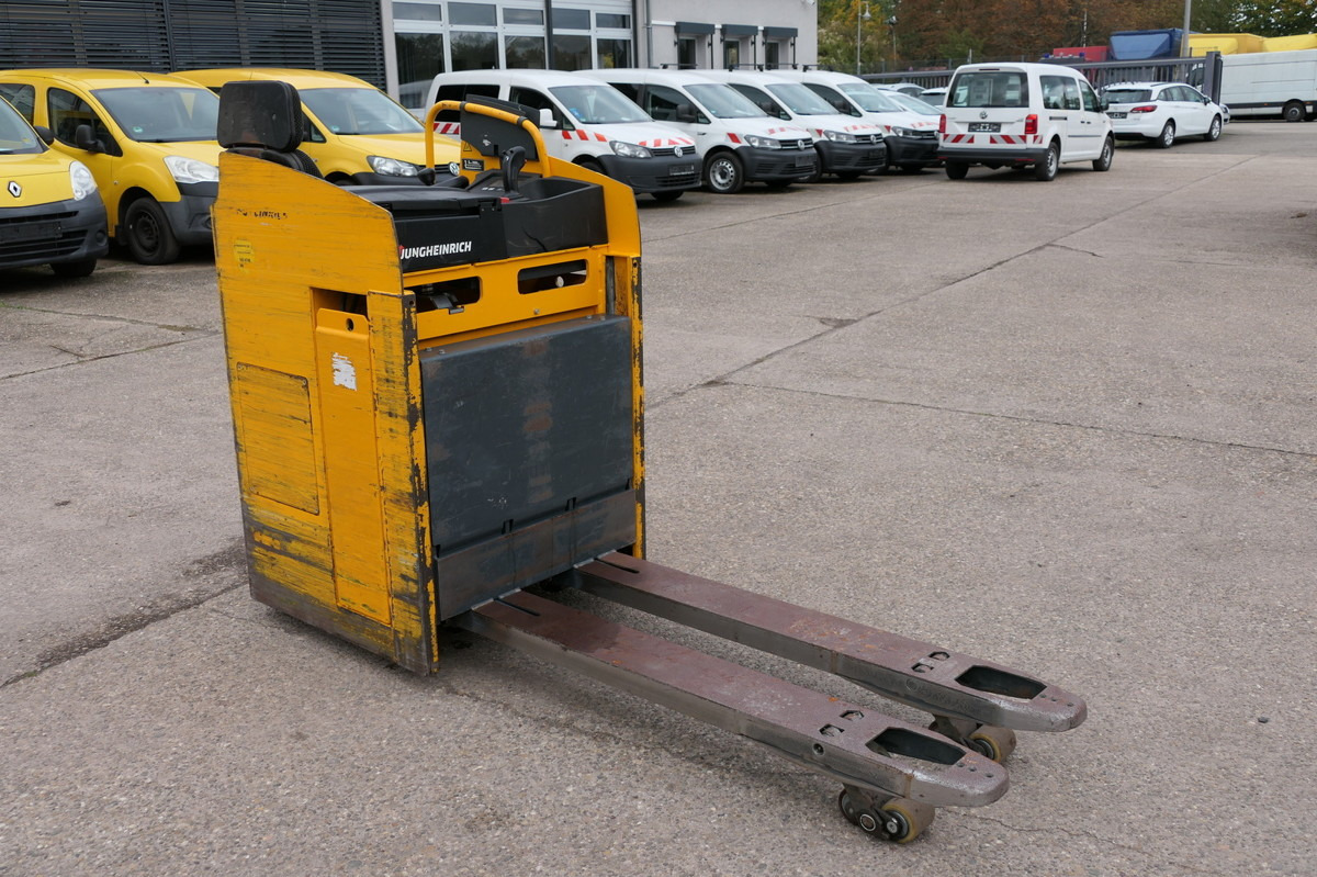 JUNGHEINRICH ESE 220 Batterie 20/2021 - Truk pallet: gambar 2 JUNGHEINRICH ESE 220 Batterie 20/2021 - Truk pallet: gambar 2