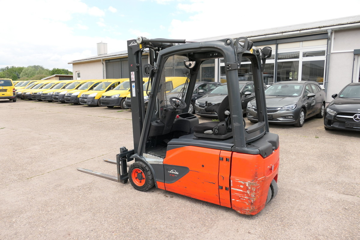 LINDE E16L Elektro TRIPLEX 3-Rad - Forklift listrik: gambar 4 LINDE E16L Elektro TRIPLEX 3-Rad - Forklift listrik: gambar 4