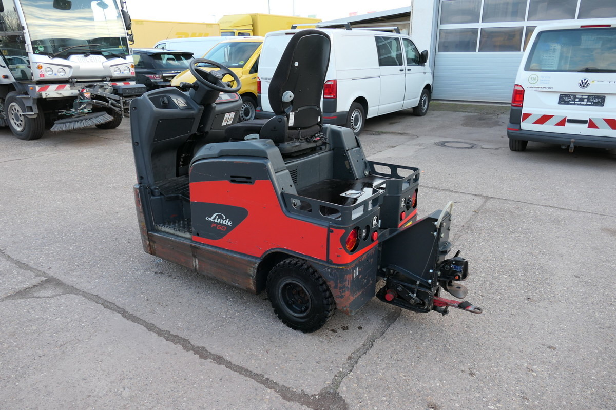 LINDE P 60 Z Schlepper Batterie 11/2019 - Traktor derek: gambar 4 LINDE P 60 Z Schlepper Batterie 11/2019 - Traktor derek: gambar 4