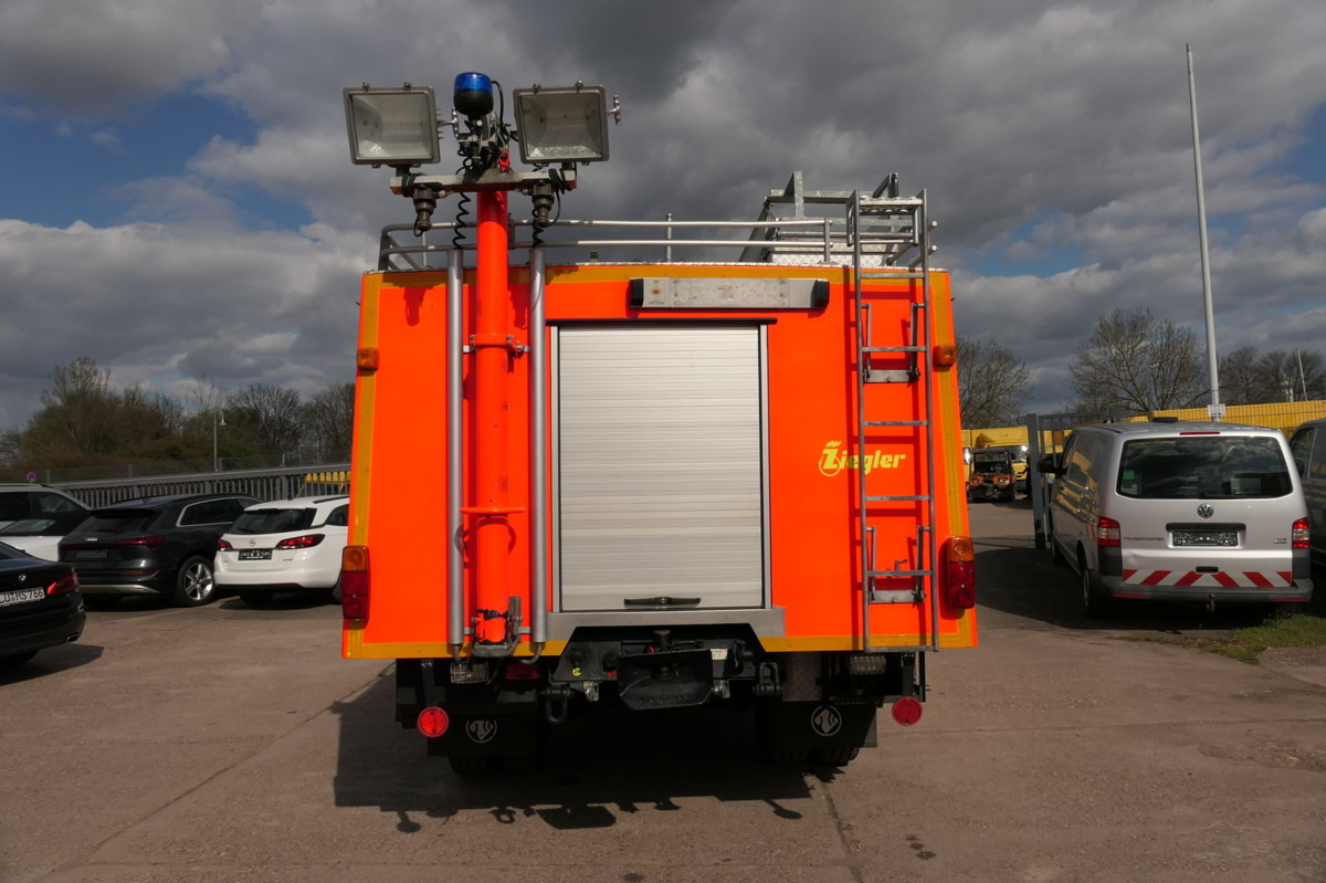 MERCEDES-BENZ 1019 AF Rüstwagen 4x4 TOP ZUSTAND - Truk pemadam kebakaran: gambar 5 MERCEDES-BENZ 1019 AF Rüstwagen 4x4 TOP ZUSTAND - Truk pemadam kebakaran: gambar 5