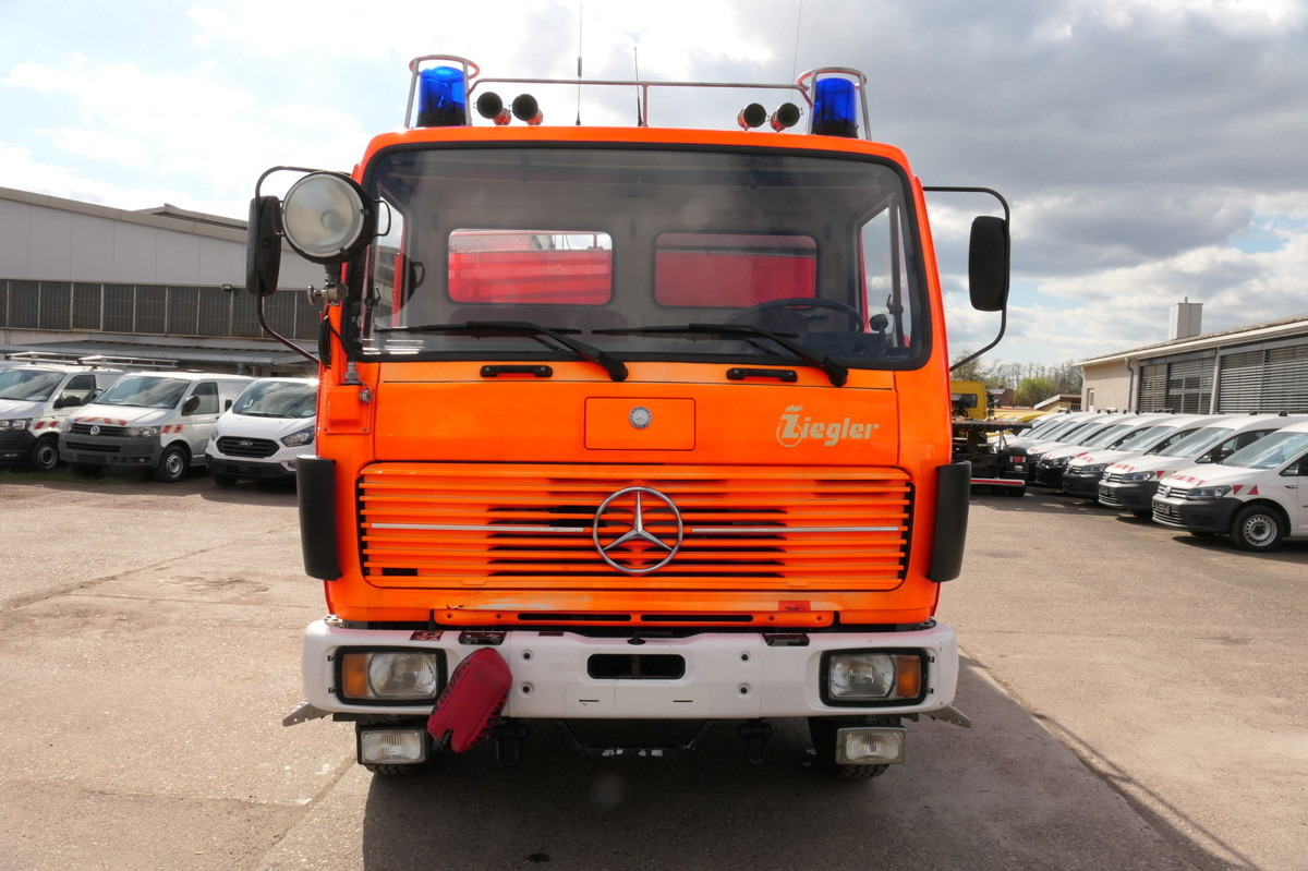 MERCEDES-BENZ 1019 AF Rüstwagen 4x4 TOP ZUSTAND - Truk pemadam kebakaran: gambar 2 MERCEDES-BENZ 1019 AF Rüstwagen 4x4 TOP ZUSTAND - Truk pemadam kebakaran: gambar 2