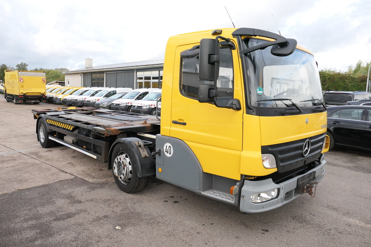 MERCEDES-BENZ KAMAG WBH 25 Wiesel Sattelkupplung Umsetzfahrz. - Pengangkut kontainer/ Container truck: gambar 4 MERCEDES-BENZ KAMAG WBH 25 Wiesel Sattelkupplung Umsetzfahrz. - Pengangkut kontainer/ Container truck: gambar 4