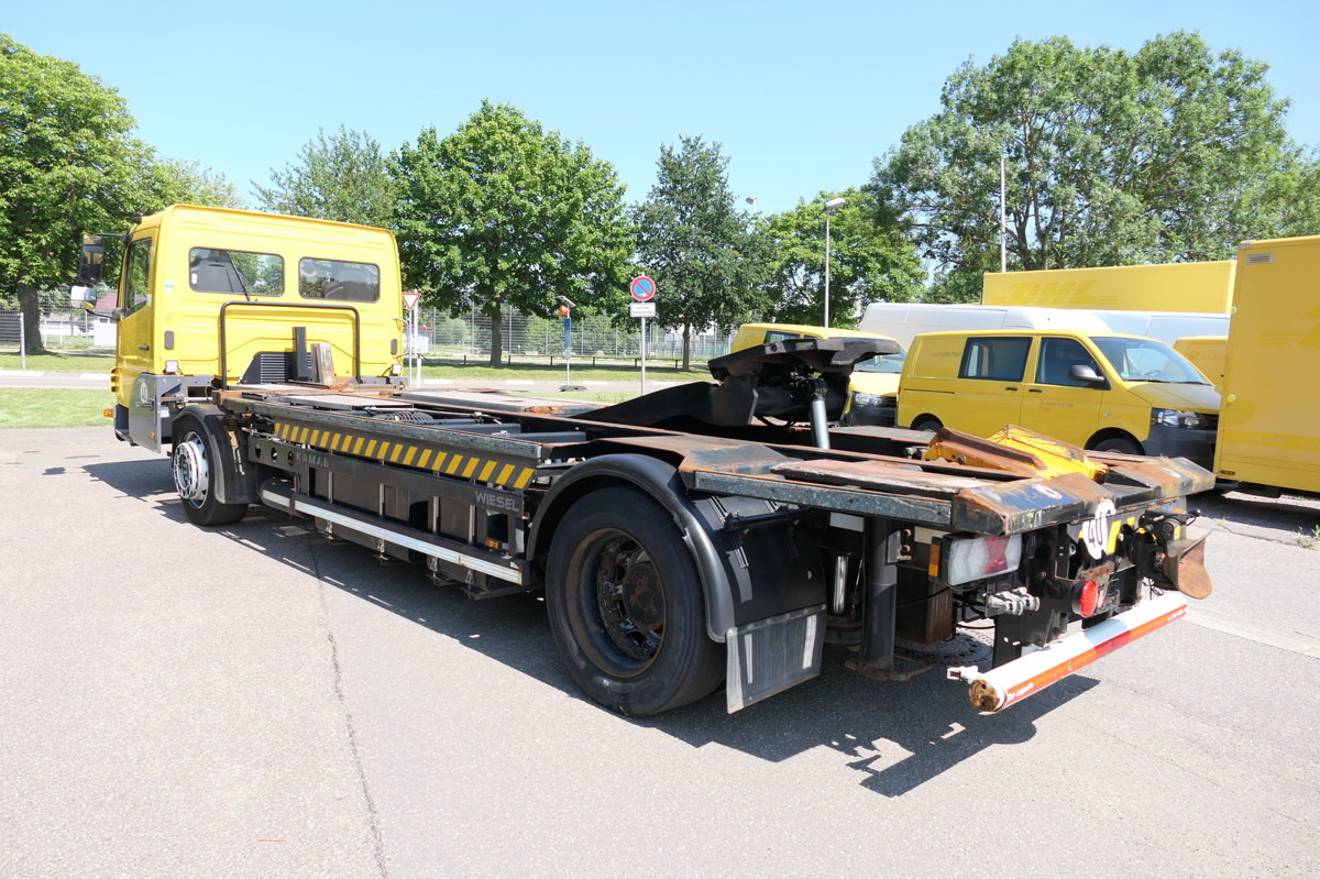 MERCEDES-BENZ KAMAG WBH 25 Wiesel Sattelkupplung Umsetzfahrz. - Pengangkut kontainer/ Container truck: gambar 5 MERCEDES-BENZ KAMAG WBH 25 Wiesel Sattelkupplung Umsetzfahrz. - Pengangkut kontainer/ Container truck: gambar 5