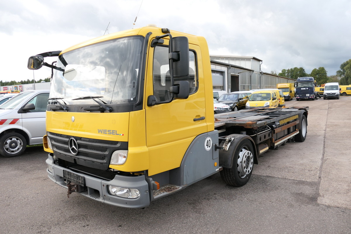 MERCEDES-BENZ KAMAG WBH 25 Wiesel Sattelkupplung Umsetzfahrz. - Pengangkut kontainer/ Container truck: gambar 3 MERCEDES-BENZ KAMAG WBH 25 Wiesel Sattelkupplung Umsetzfahrz. - Pengangkut kontainer/ Container truck: gambar 3