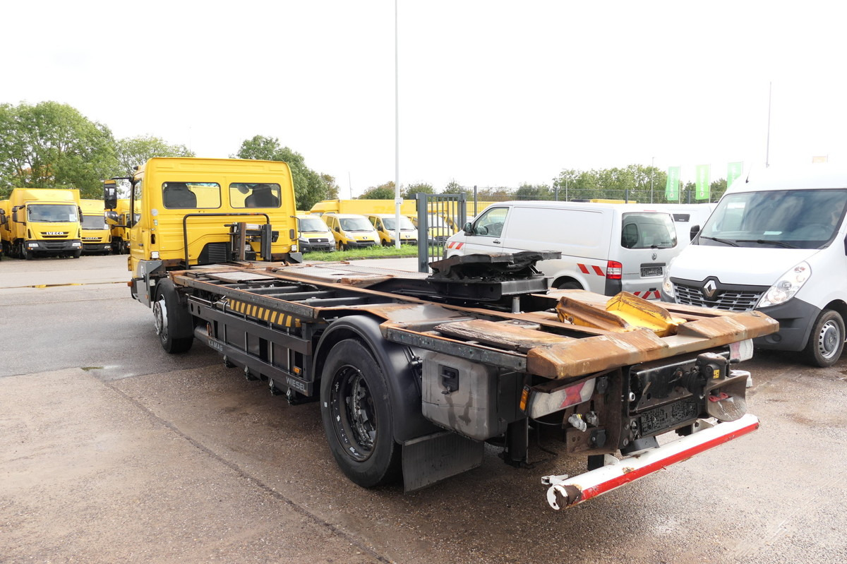 MERCEDES-BENZ KAMAG WBH 25 Wiesel Terberg Umsetzfahrz. Sattelk - Pengangkut kontainer/ Container truck: gambar 2 MERCEDES-BENZ KAMAG WBH 25 Wiesel Terberg Umsetzfahrz. Sattelk - Pengangkut kontainer/ Container truck: gambar 2