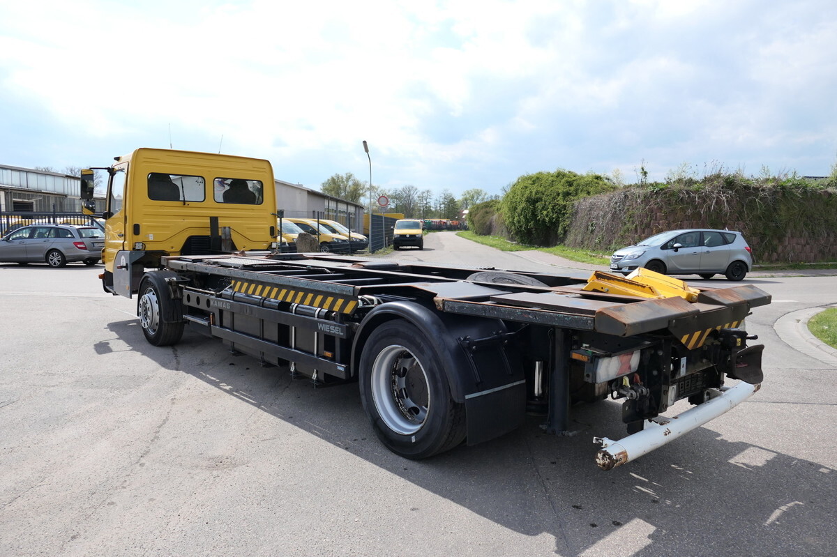 MERCEDES-BENZ KAMAG WBH 25 Wiesel Terberg Umsetzfahrz. Sattelk - Pengangkut kontainer/ Container truck: gambar 4 MERCEDES-BENZ KAMAG WBH 25 Wiesel Terberg Umsetzfahrz. Sattelk - Pengangkut kontainer/ Container truck: gambar 4