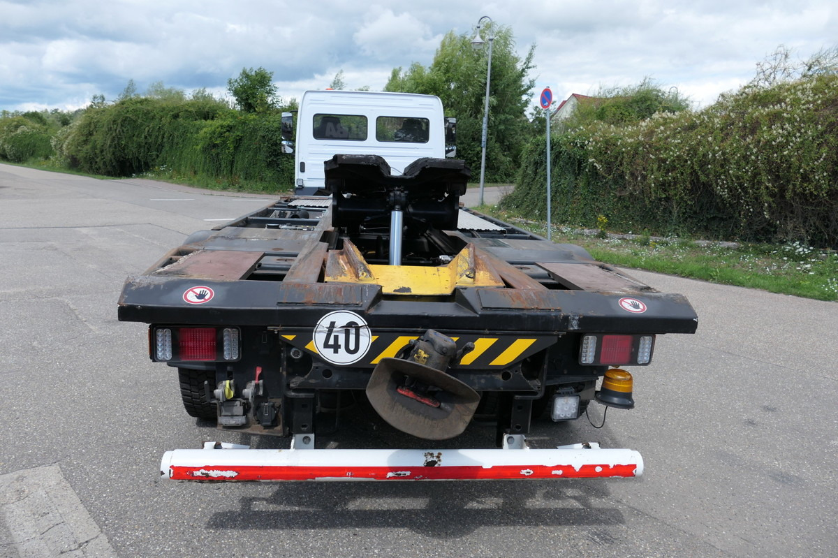 MERCEDES-BENZ Kamag Wiesel WBH 25 Wiesel Umsetzfahrzeug - Pengangkut kontainer/ Container truck: gambar 5 MERCEDES-BENZ Kamag Wiesel WBH 25 Wiesel Umsetzfahrzeug - Pengangkut kontainer/ Container truck: gambar 5