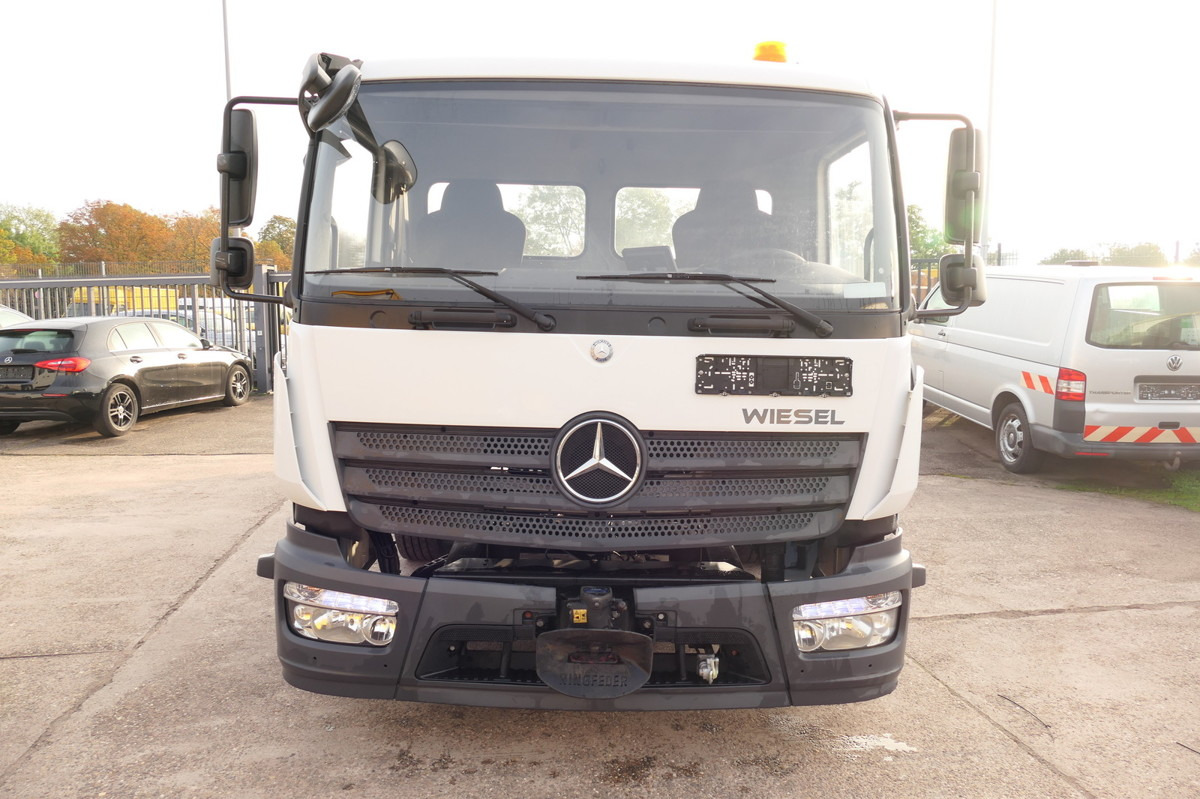 MERCEDES-BENZ Kamag Wiesel WBH 25 Wiesel Umsetzfahrzeug Sattel - Pengangkut kontainer/ Container truck: gambar 4 MERCEDES-BENZ Kamag Wiesel WBH 25 Wiesel Umsetzfahrzeug Sattel - Pengangkut kontainer/ Container truck: gambar 4